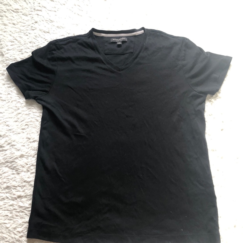 Banana republic black t shirt
